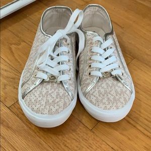 Michael Kors white & gold shoes